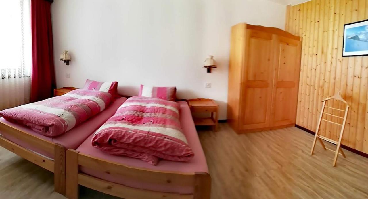 Apartmenthaus Sunshine 사스그룬트 외부 사진